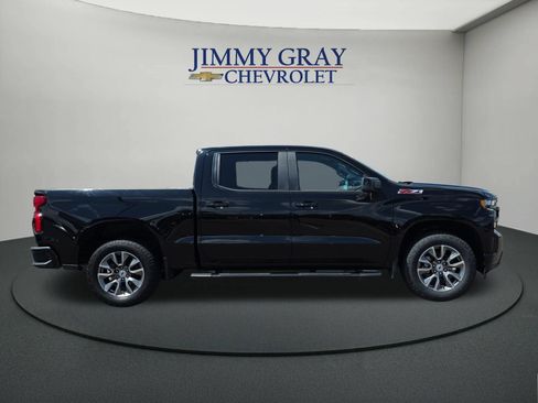Used 2022 Chevrolet Silverado 1500 RST w/ Convenience Package II AWD/4WD image 6