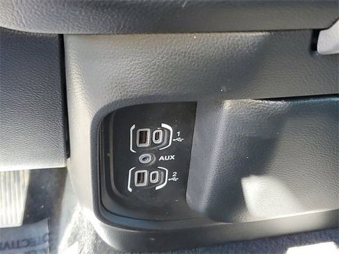 Used 2025 RAM 1500 Laramie image 21