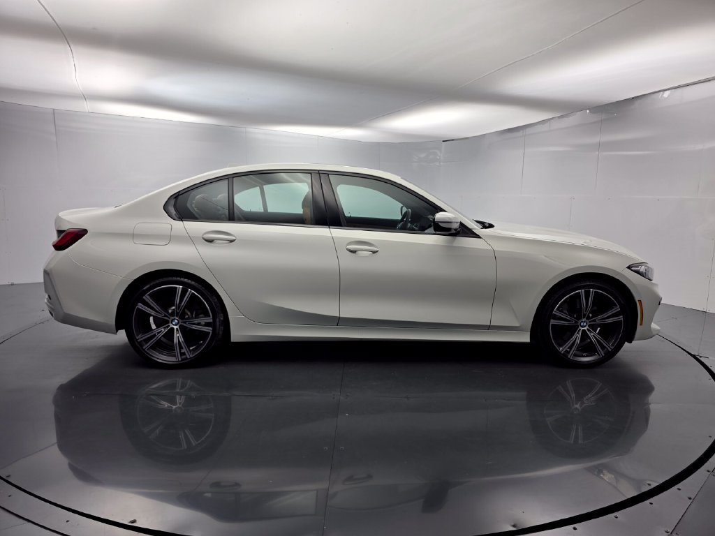 Certified 2023 BMW 330i Sedan w/ Driving Assistance Package RWD image 3