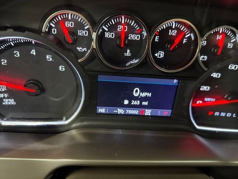 Used 2019 Chevrolet Silverado 1500 RST w/ All-Star Edition AWD/4WD image 2