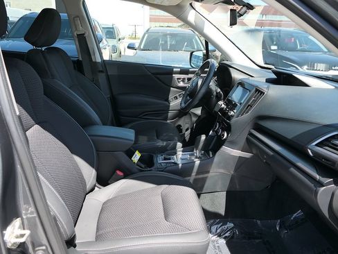 Used 2023 Subaru Forester Premium AWD/4WD image 27