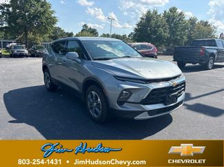 Used 2025 Chevrolet Blazer LT FWD video 1