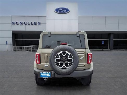 New 2025 Ford Bronco Outer Banks image 4