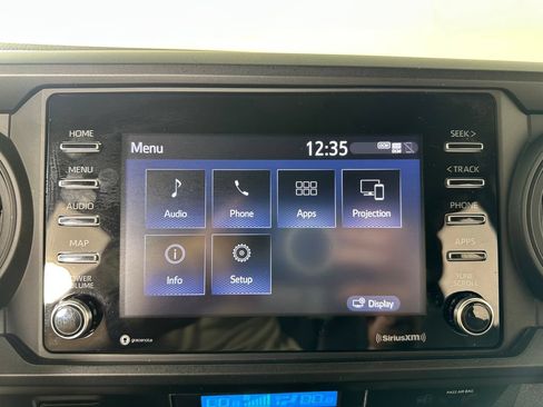 Used 2022 Toyota Tacoma SR AWD/4WD image 27