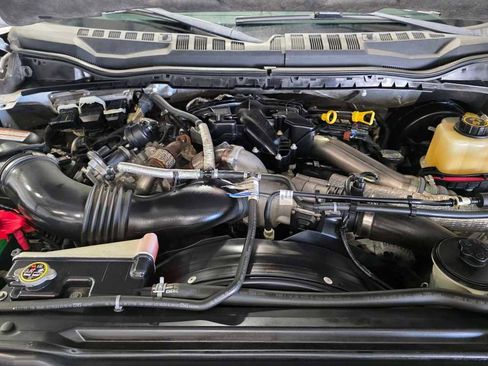 Used 2017 Ford F350 Platinum image 12