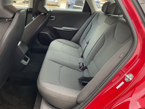 Used 2025 Kia K4 LXS image 16