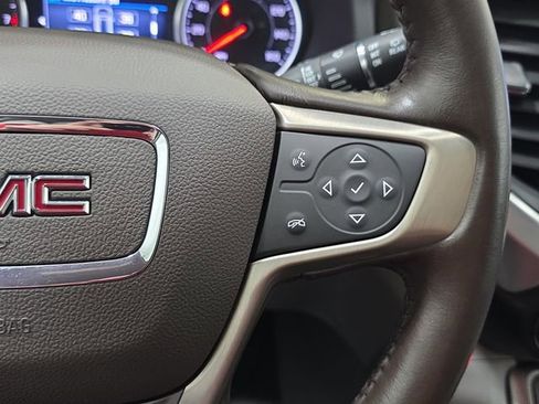 Used 2020 GMC Acadia SLT FWD image 17