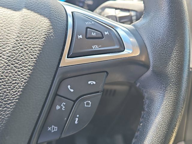 Used 2019 Ford Edge SEL AWD/4WD image 14