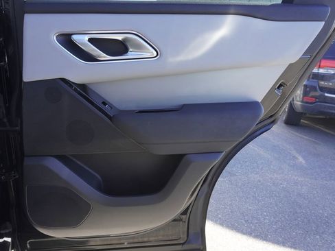 Used 2025 Land Rover Range Rover Velar S image 25