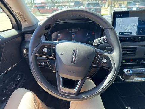 Certified 2024 Lincoln Corsair AWD w/ Equipment Group 101A image 13