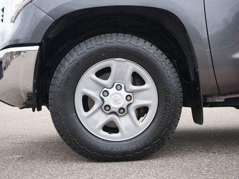 Used 2017 Toyota Tundra SR5 image 27