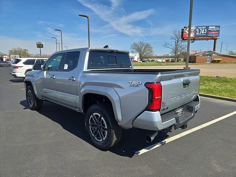New 2026 Toyota Tacoma TRD Sport AWD/4WD image 9