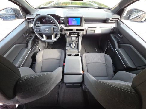 New 2026 Toyota 4Runner SR5 AWD/4WD image 4