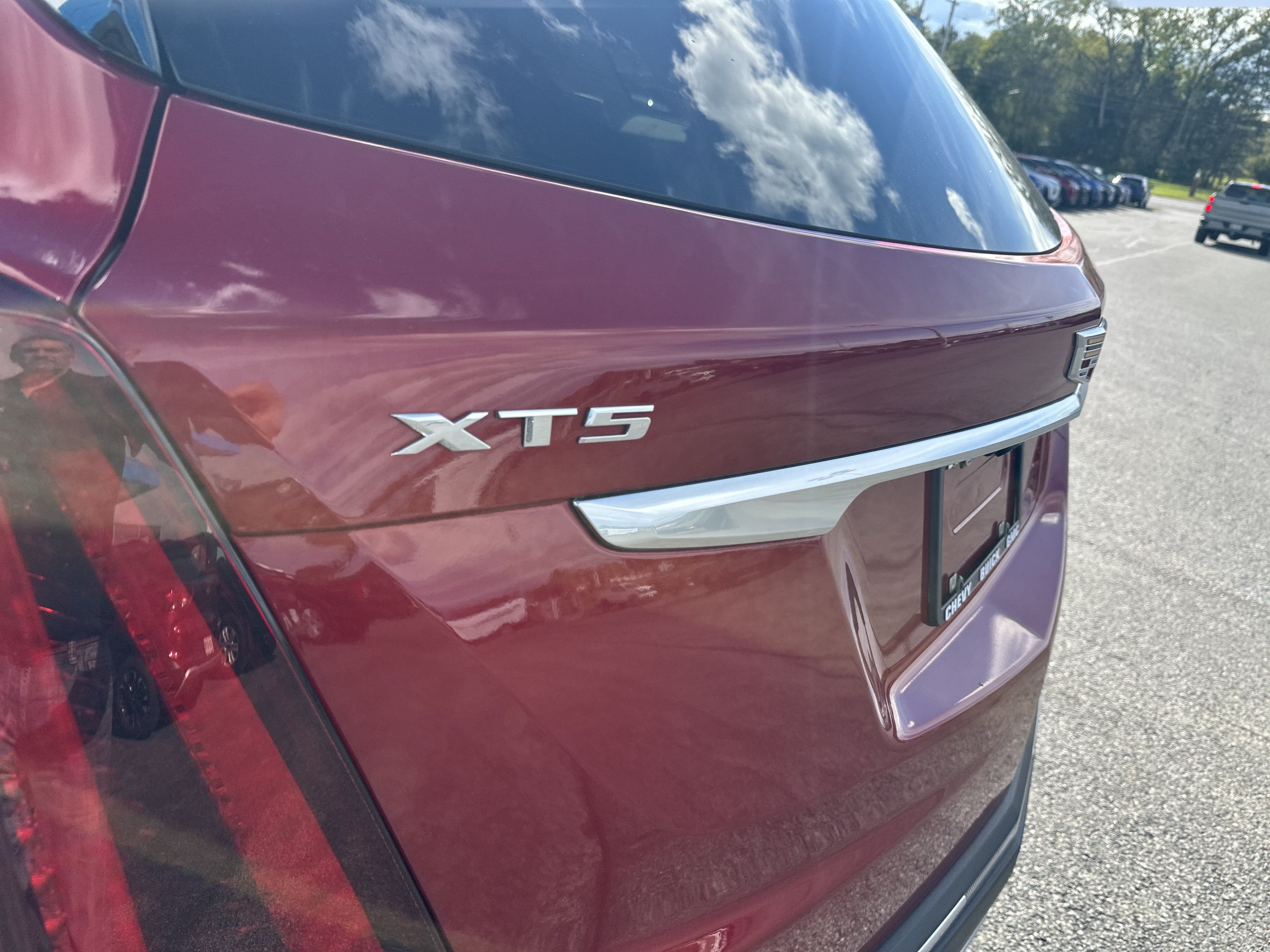 Certified 2023 Cadillac XT5 Premium Luxury AWD/4WD image 5