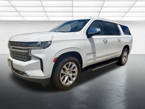 Used 2022 Chevrolet Suburban Premier RWD image 7