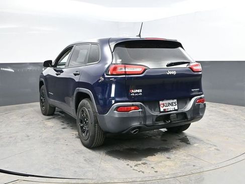 Used 2015 Jeep Cherokee Sport w/ Trailer Tow Group image 8