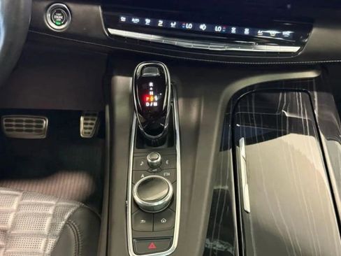 Used 2023 Cadillac Escalade V image 22