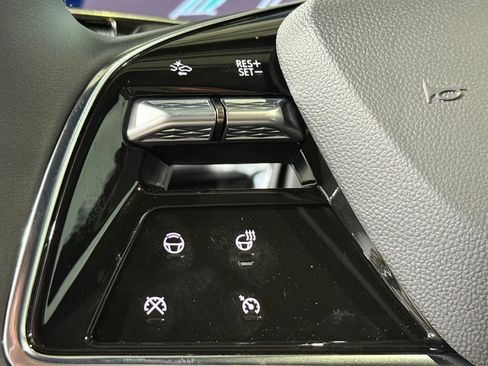 New 2026 Cadillac Lyriq Sport image 15