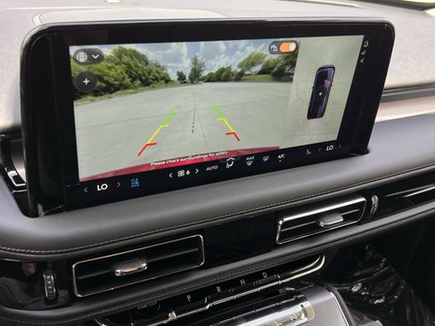 New 2026 Lincoln Aviator 2WD image 16
