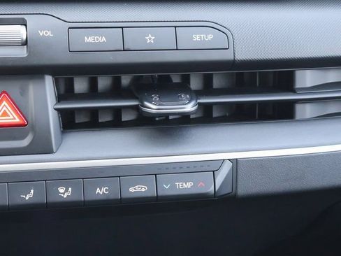 New 2025 Kia K4 LXS image 27