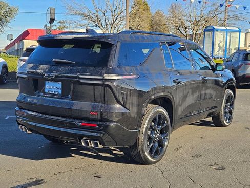 New 2026 Chevrolet Traverse RS image 6
