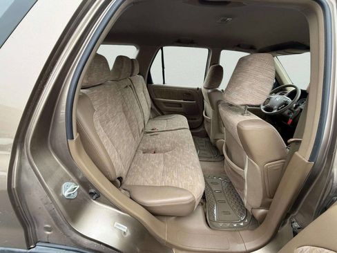 Used 2004 Honda CR-V LX image 23