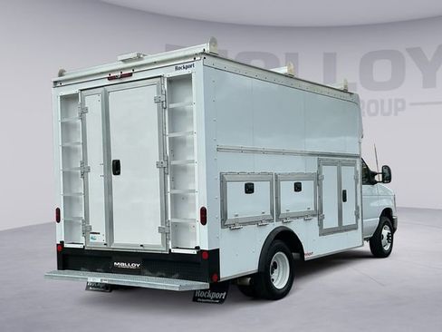 Used 2025 Ford E-350 and Econoline 350 Super Duty w/ Power Equipment Group RWD image 5
