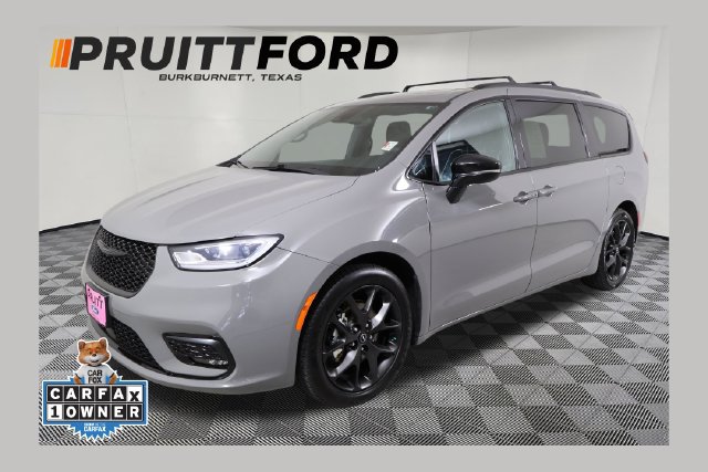 Used 2025 Chrysler Pacifica Limited FWD 360° Tour