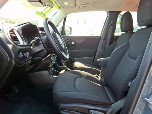 Used 2016 Jeep Renegade Latitude w/ Safety & Security Group AWD/4WD image 12