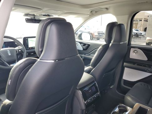 New 2026 Lincoln Aviator Reserve image 24