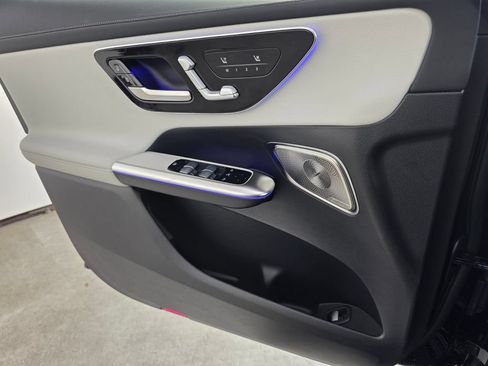 New 2026 Mercedes-Benz GLC 300 image 15