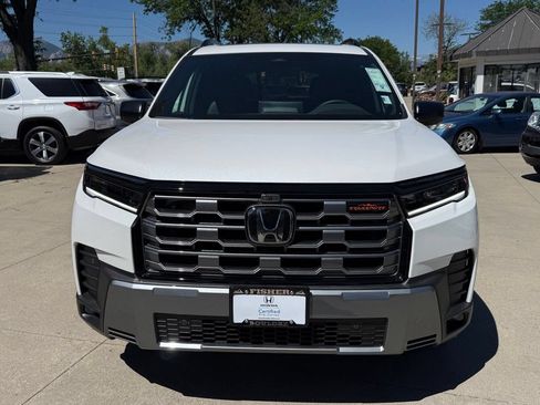 Certified 2026 Honda Pilot TrailSport image 9