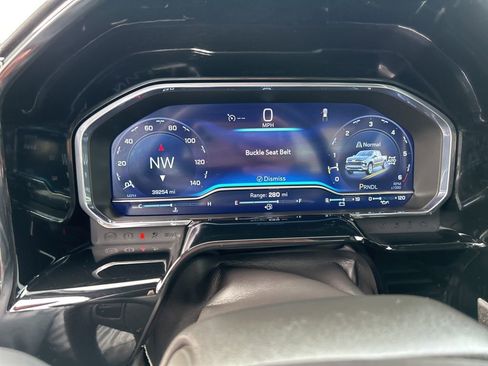 Used 2025 Chevrolet Silverado 1500 LT image 20