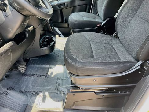 Used 2023 RAM ProMaster 2500 FWD image 17