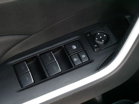 Certified 2025 Toyota RAV4 XLE AWD/4WD image 19