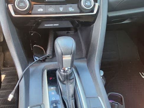 Used 2018 Honda Civic EX image 5
