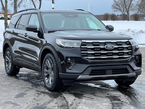 Used 2026 Ford Explorer Active w/ Active Comfort Package AWD/4WD image 40
