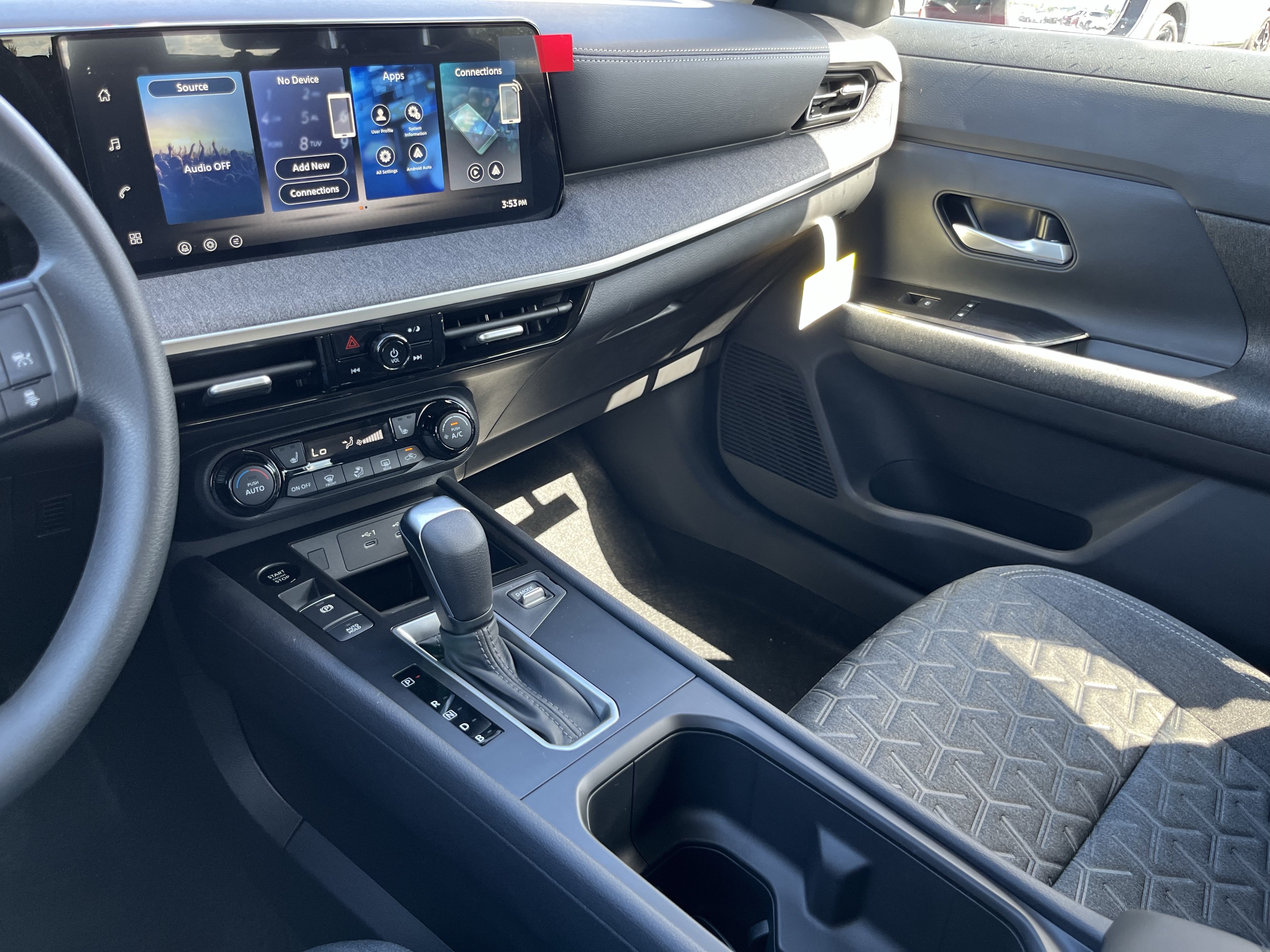 New 2026 Nissan Kicks SV w/ SV Premium Package AWD/4WD image 28