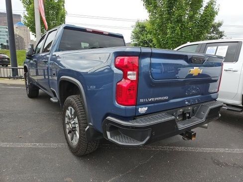 Used 2025 Chevrolet Silverado 2500 Custom w/ Custom Value Package AWD/4WD image 3