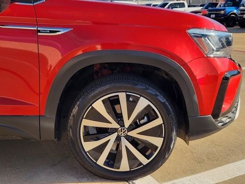Used 2022 Volkswagen Taos SE image 8