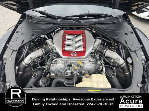 Used 2015 Nissan GT-R Black Edition AWD/4WD image 5