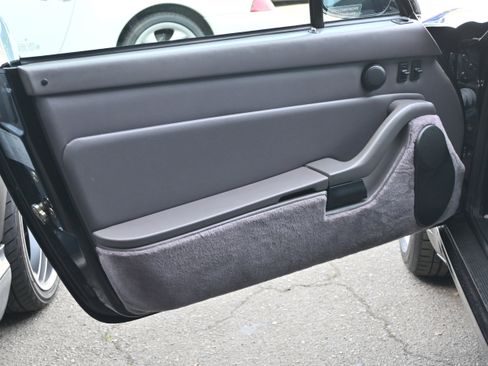 Used 1997 Porsche 911 Carrera 4 image 22