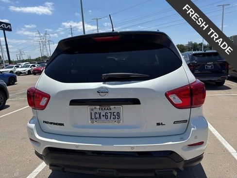 Used 2018 Nissan Pathfinder SL w/ Midnight Edition Package FWD image 5