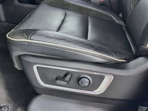 Used 2024 RAM 1500 Laramie RWD image 24