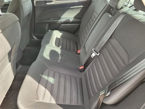 Used 2018 Ford Fusion SE image 14