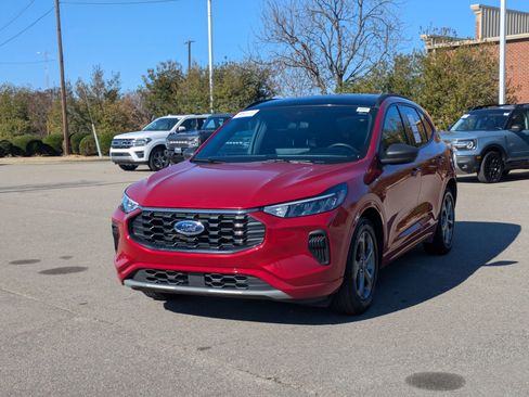 Used 2023 Ford Escape ST-Line image 7