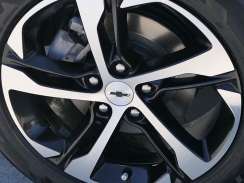 Used 2024 Chevrolet Trax RS w/ Driver Confidence Package image 11