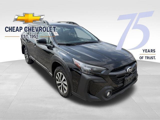 Used 2023 Subaru Outback Premium AWD/4WD image 2