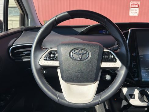 Used 2018 Toyota Prius Prime Premium image 24