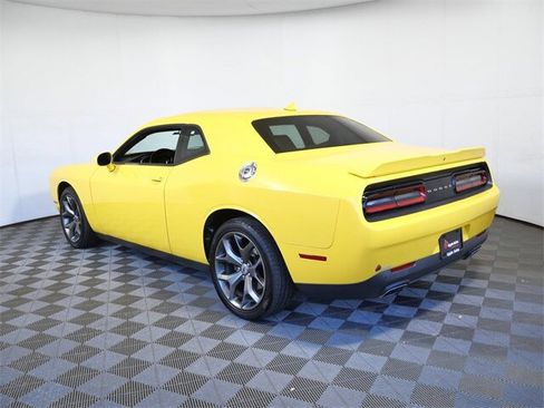 Used 2017 Dodge Challenger SXT Plus image 6